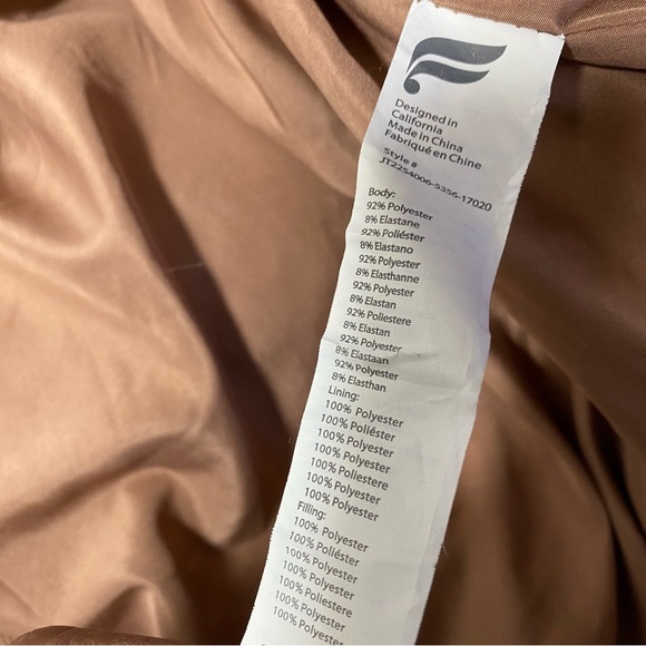 Fabletics Wander Crushed Velour Cropped Puffer Jacket Sz-XSmall - Picture 8 of 9